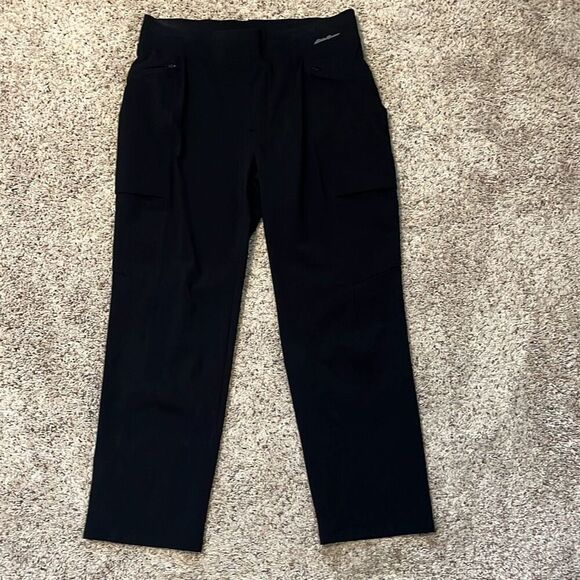 Eddie Bauer Women's Stratify Black Pull On Crop Pants Size 4 - Picture 2 of 7